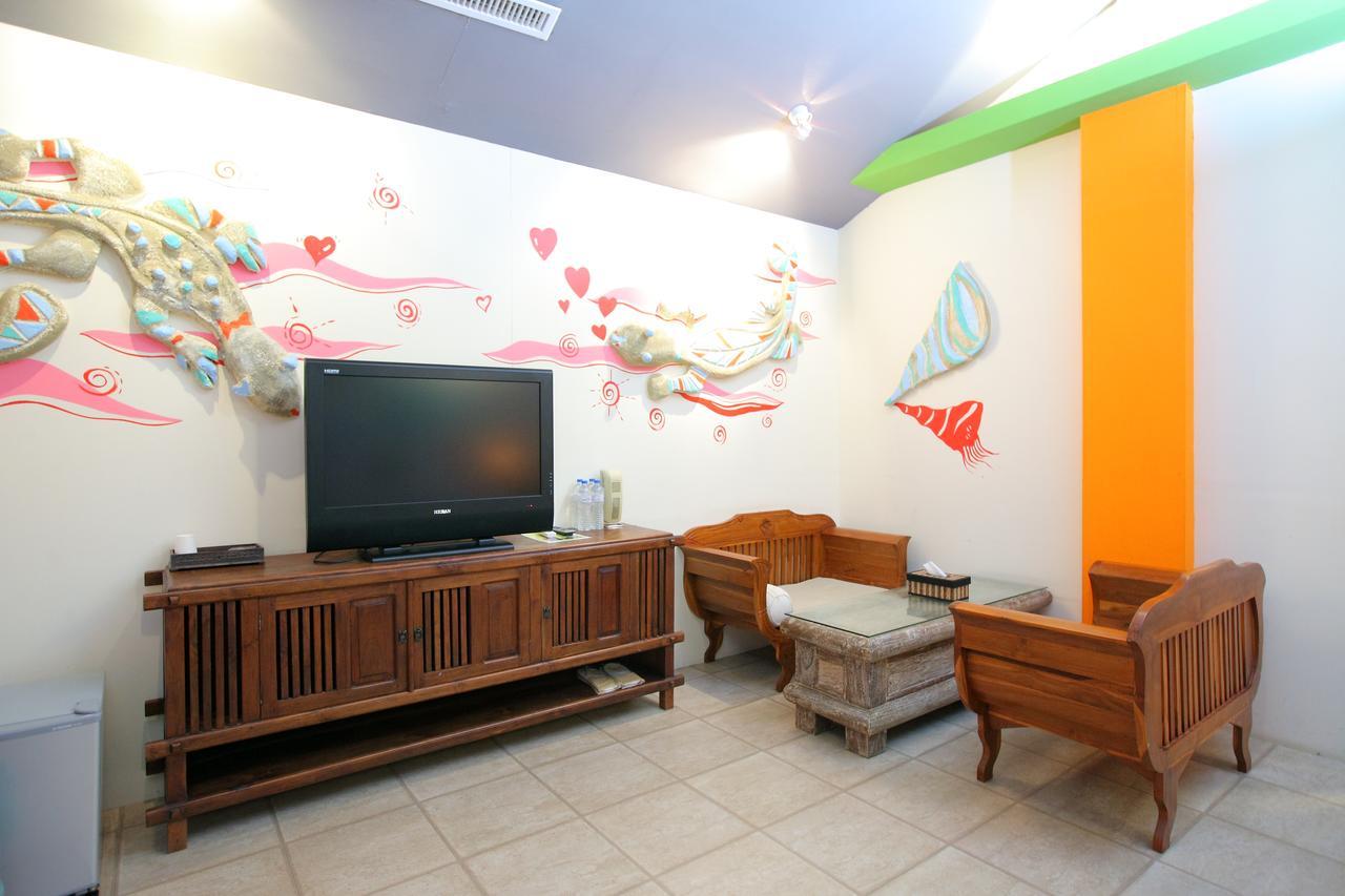 Kenting South Island Guesthouse Longshui Exterior photo